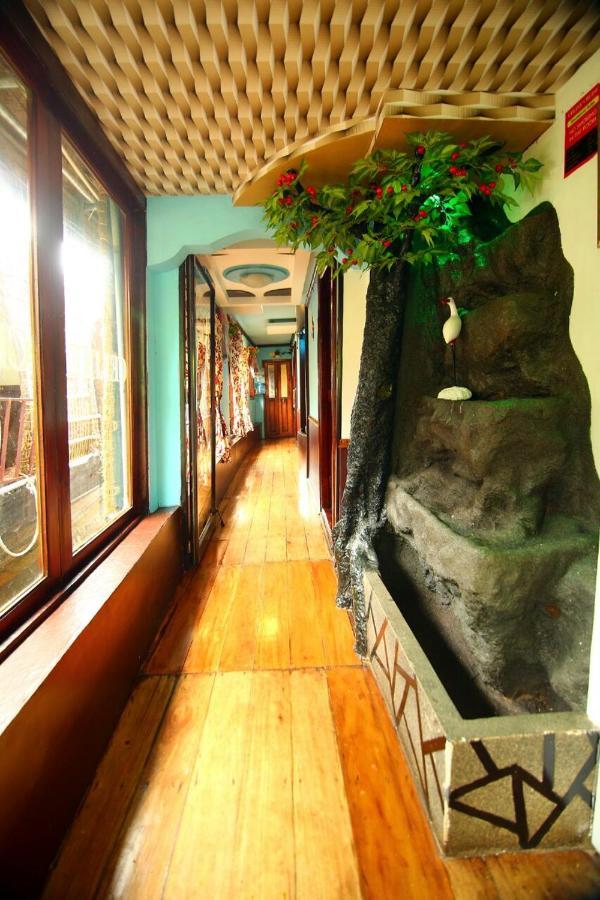 Marari Houseboat Hotell Mararikulam Exteriör bild